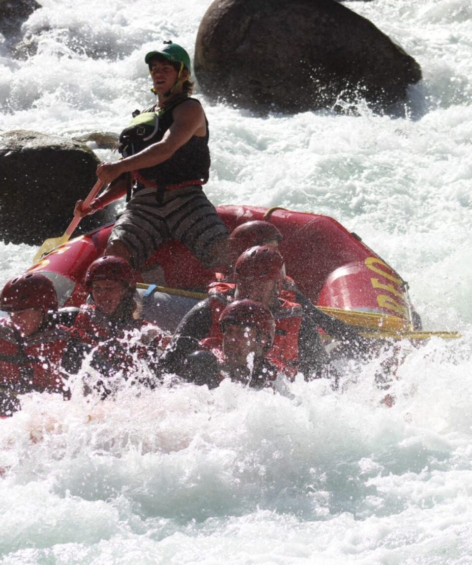 Rafting on Nahatlach River